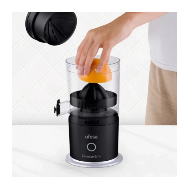 Cediljka za citruse Ufesa Squeeze&Go/punjivi/snaga 45W/crni